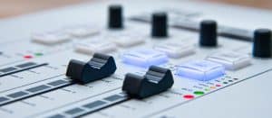 Resident DJ Amnesia Table de mixage Bluetooth 4 canaux USB MP3 2