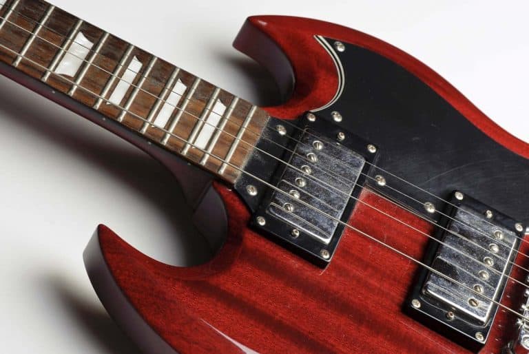 premier pas guitare electrique