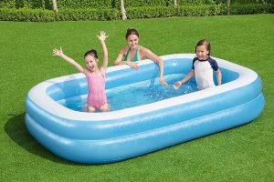 piscine gonflable petite et enfants